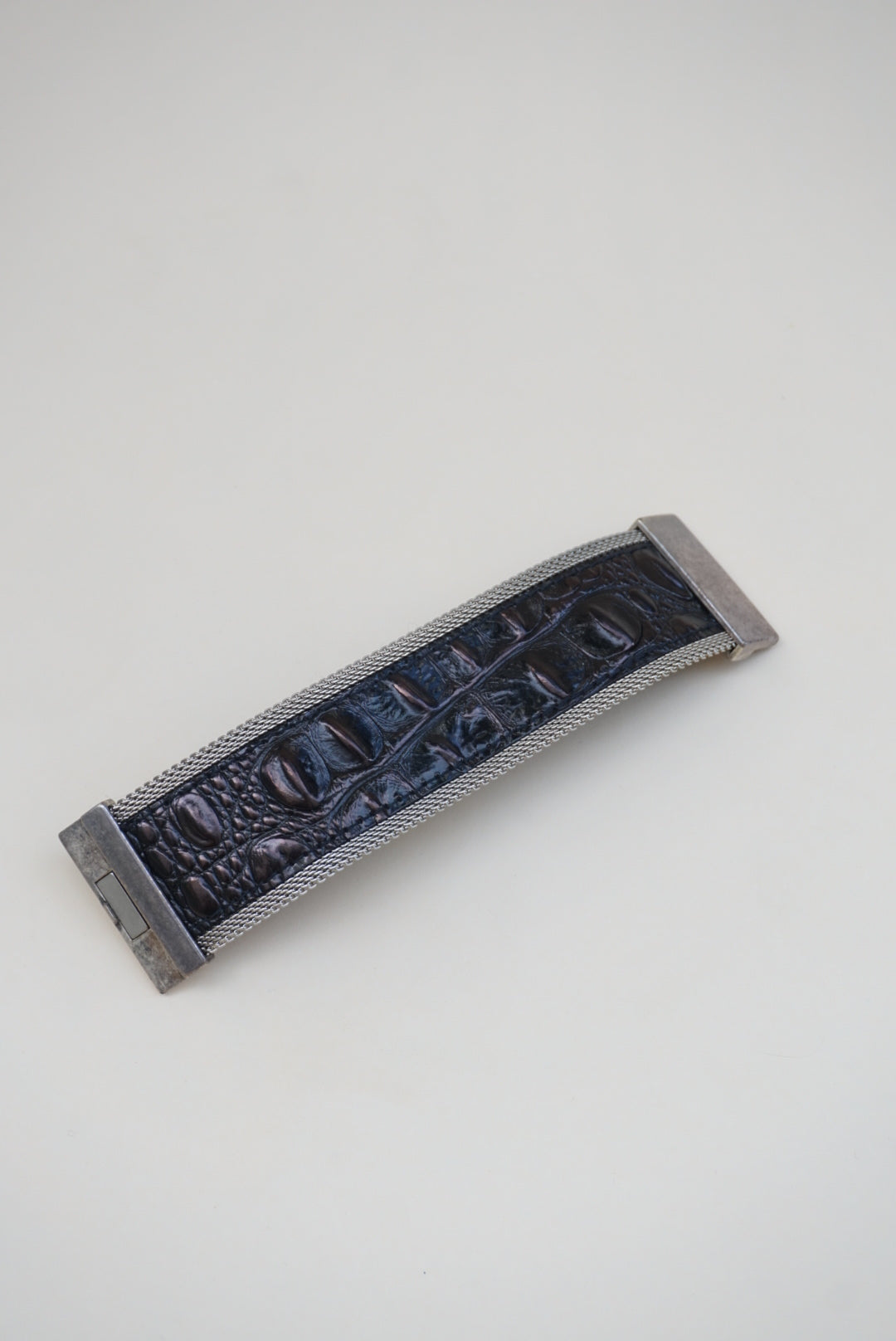 Bracelet leather embossed