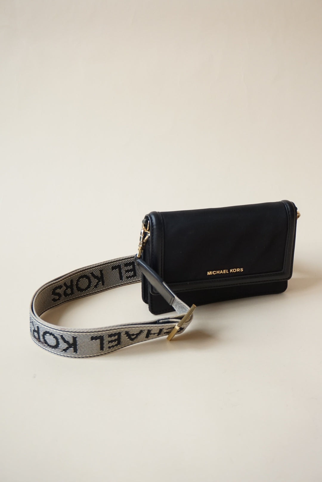 Michael Kors Jet Set Small Nylon Gabardine Smart Phone Crossbody Black Bag