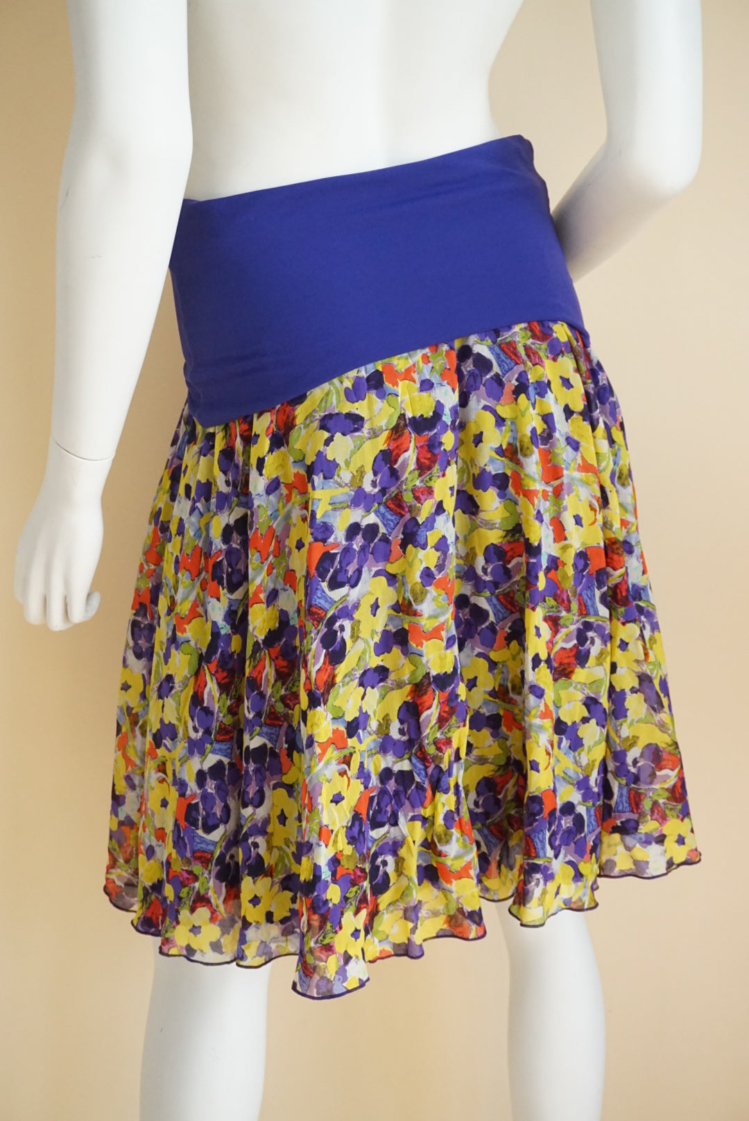 Alice + Olivia Purple Silk Floral Skater Large Waistband Skirt - Size Petite