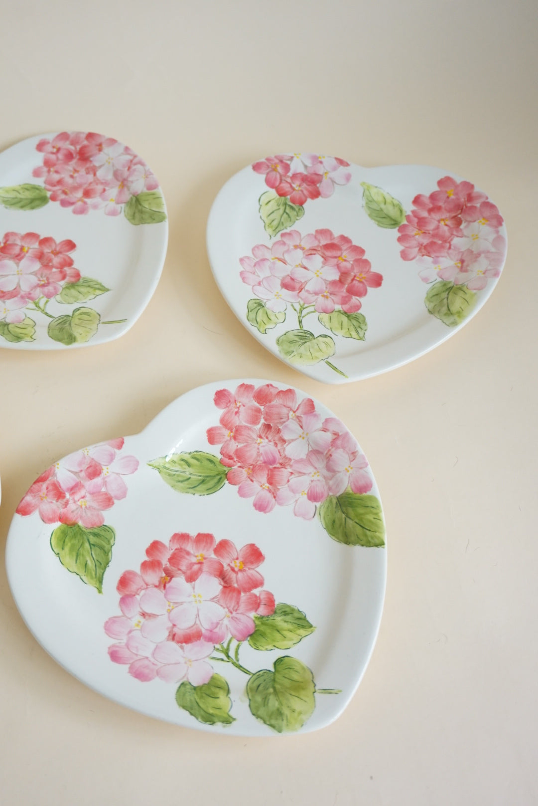 Ceramic Pink Hydrangeas Heart Shape Plates - Set of 4