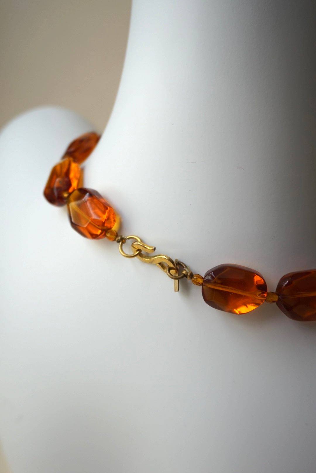 “Kenneth Lane” Vintage Faux Amber Lucite Faceted Stone Statement Necklace