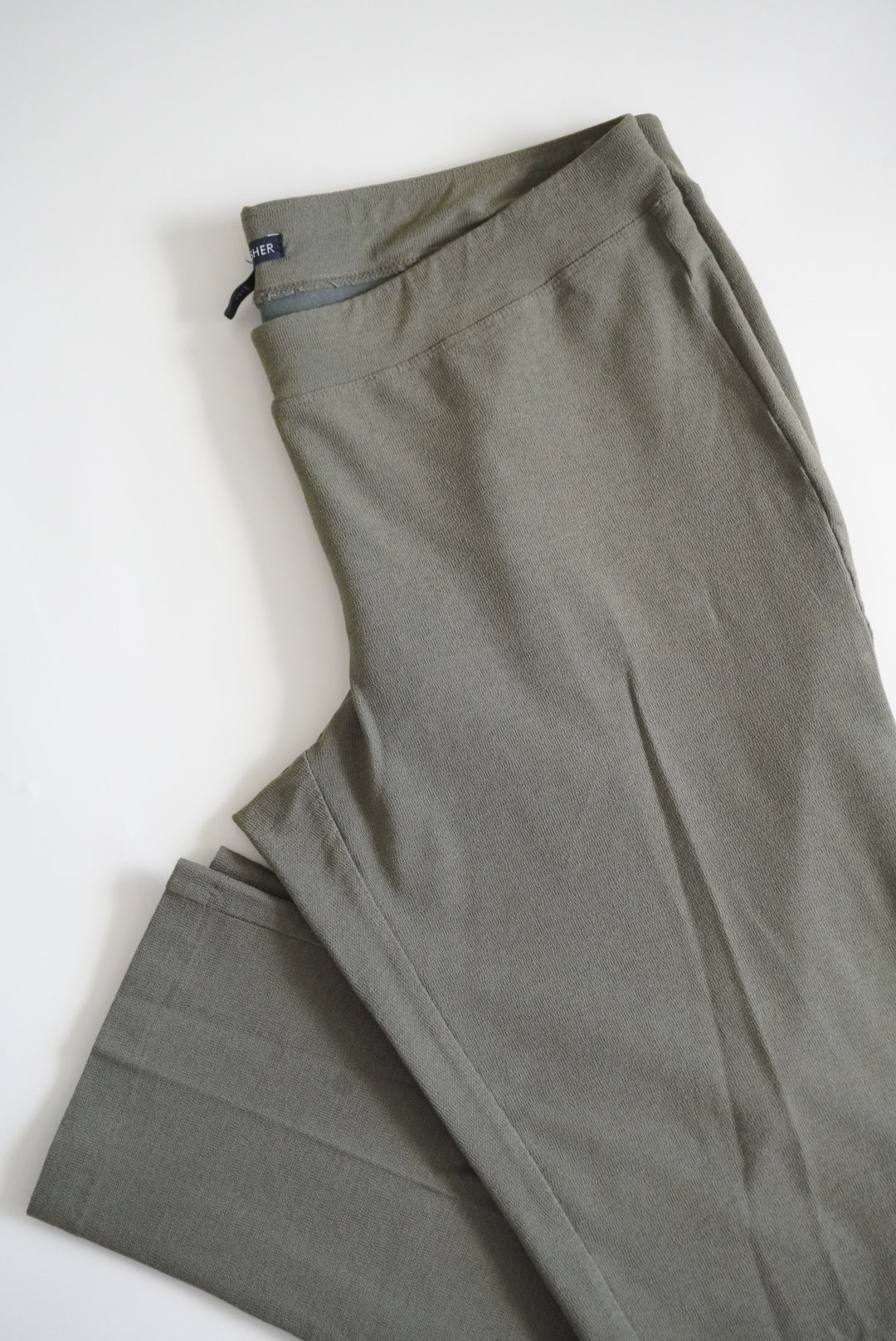 Eileen Fisher Olive Green Ribbed Knit Slim Ankle Pants- Size Medium