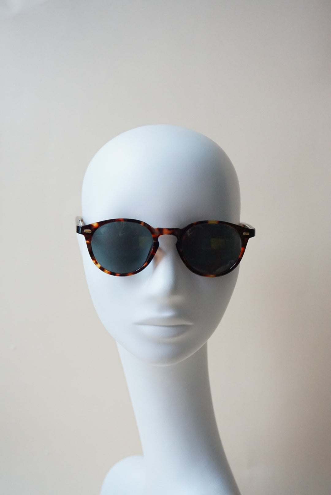 Foster Grant Easton Polarized Tortoise Sunglasses