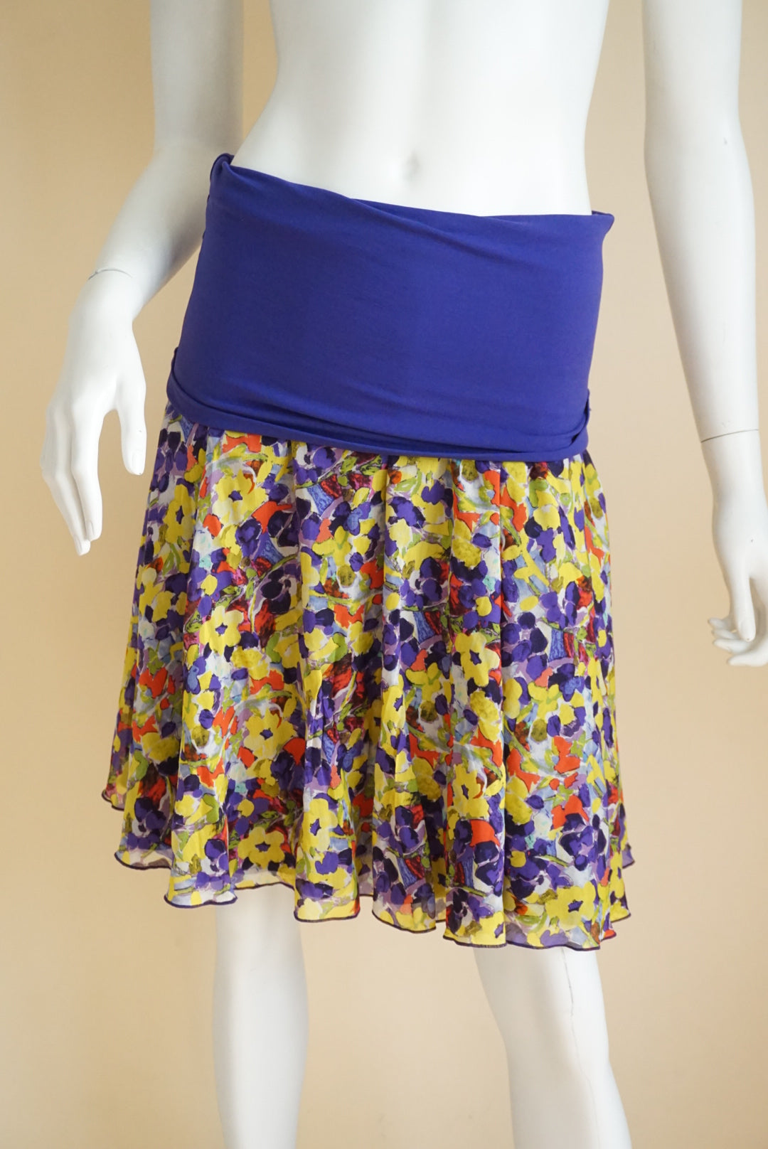 Alice + Olivia Purple Silk Floral Skater Large Waistband Skirt - Size Petite