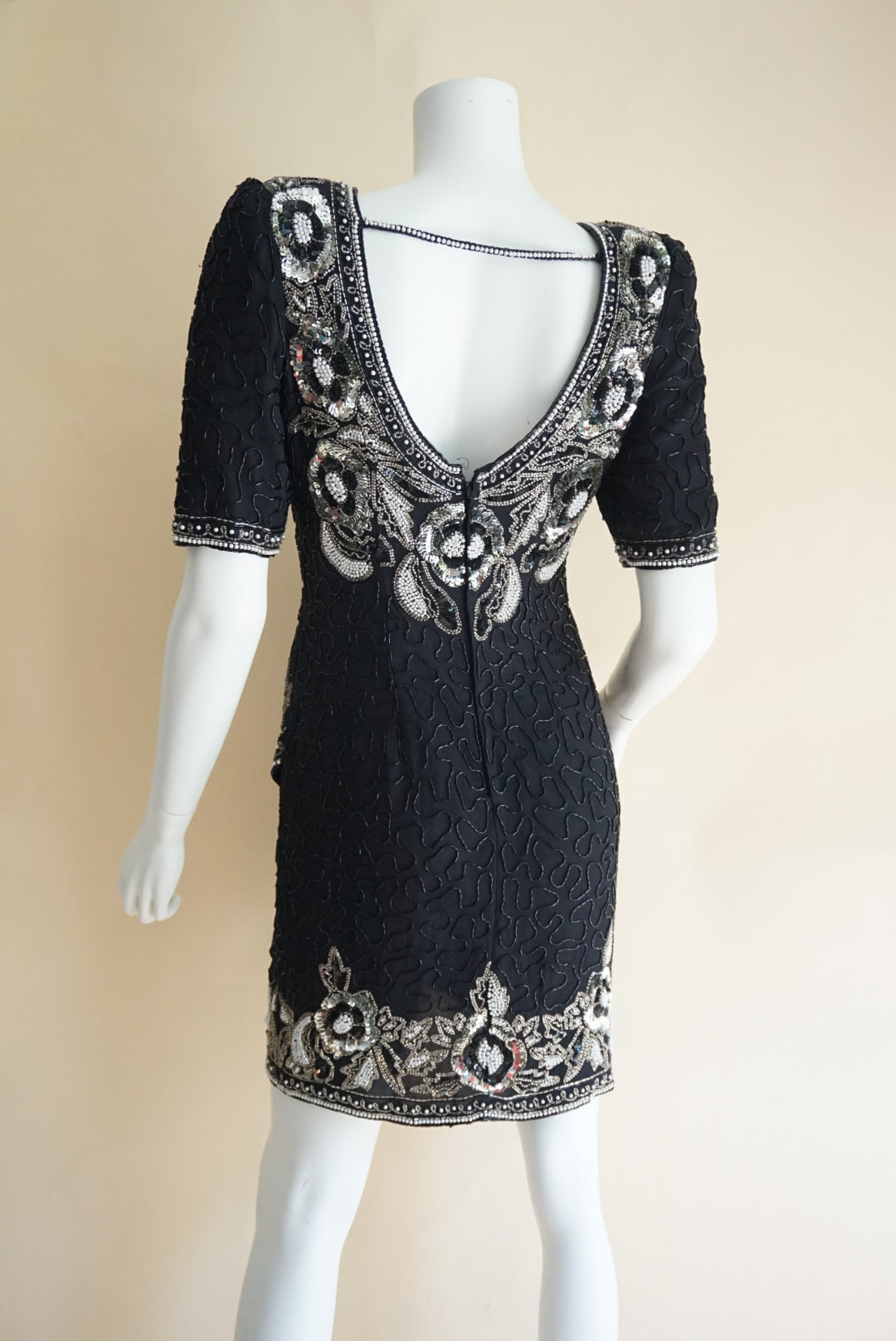 Laurence Kazar Vintage Petite Black/ White Beaded Open Back Cocktail Silk Dress - Size PS