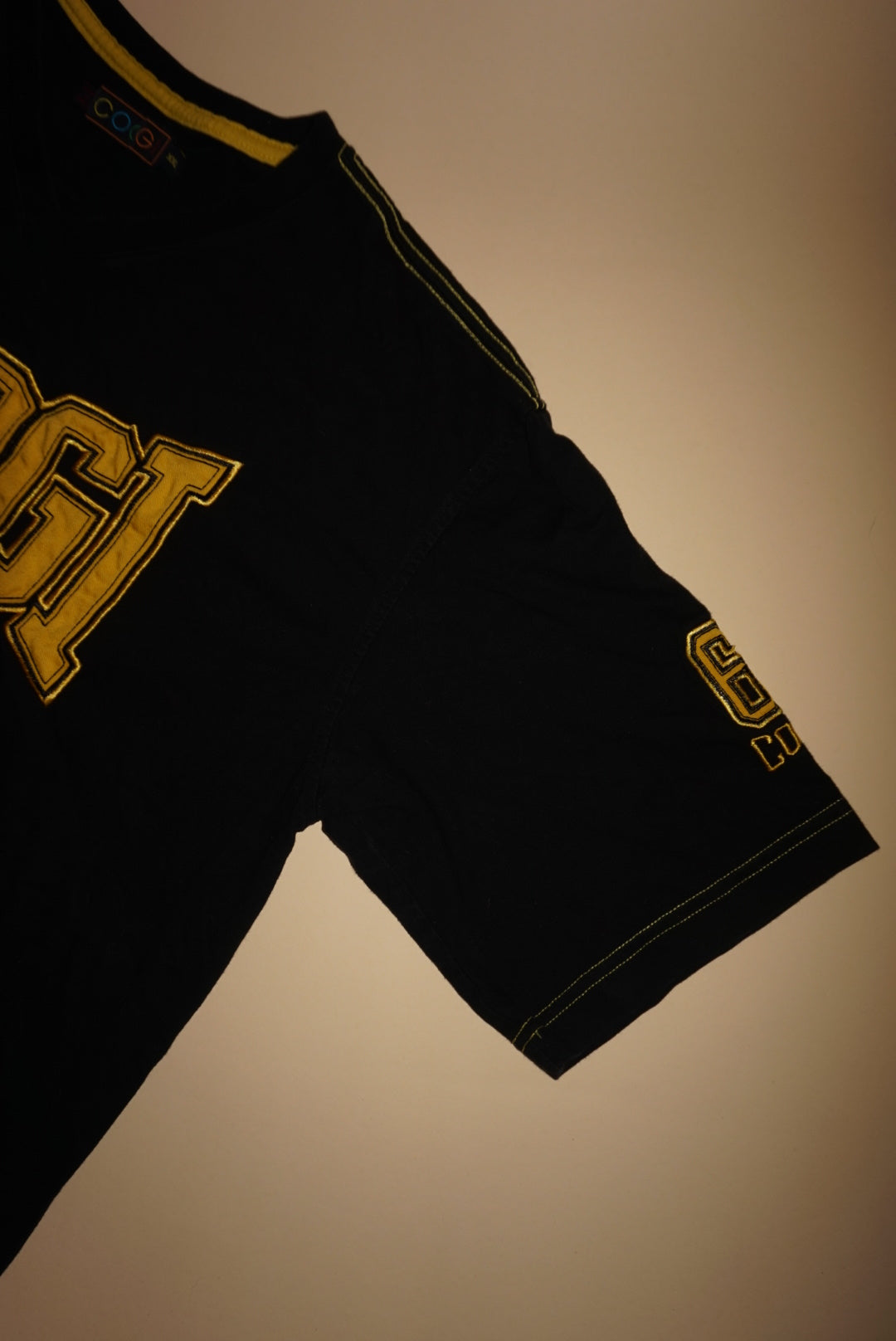 Coogi Men's Australia Y2K Black/Yellow Applique Embroidered Top - Size XXL