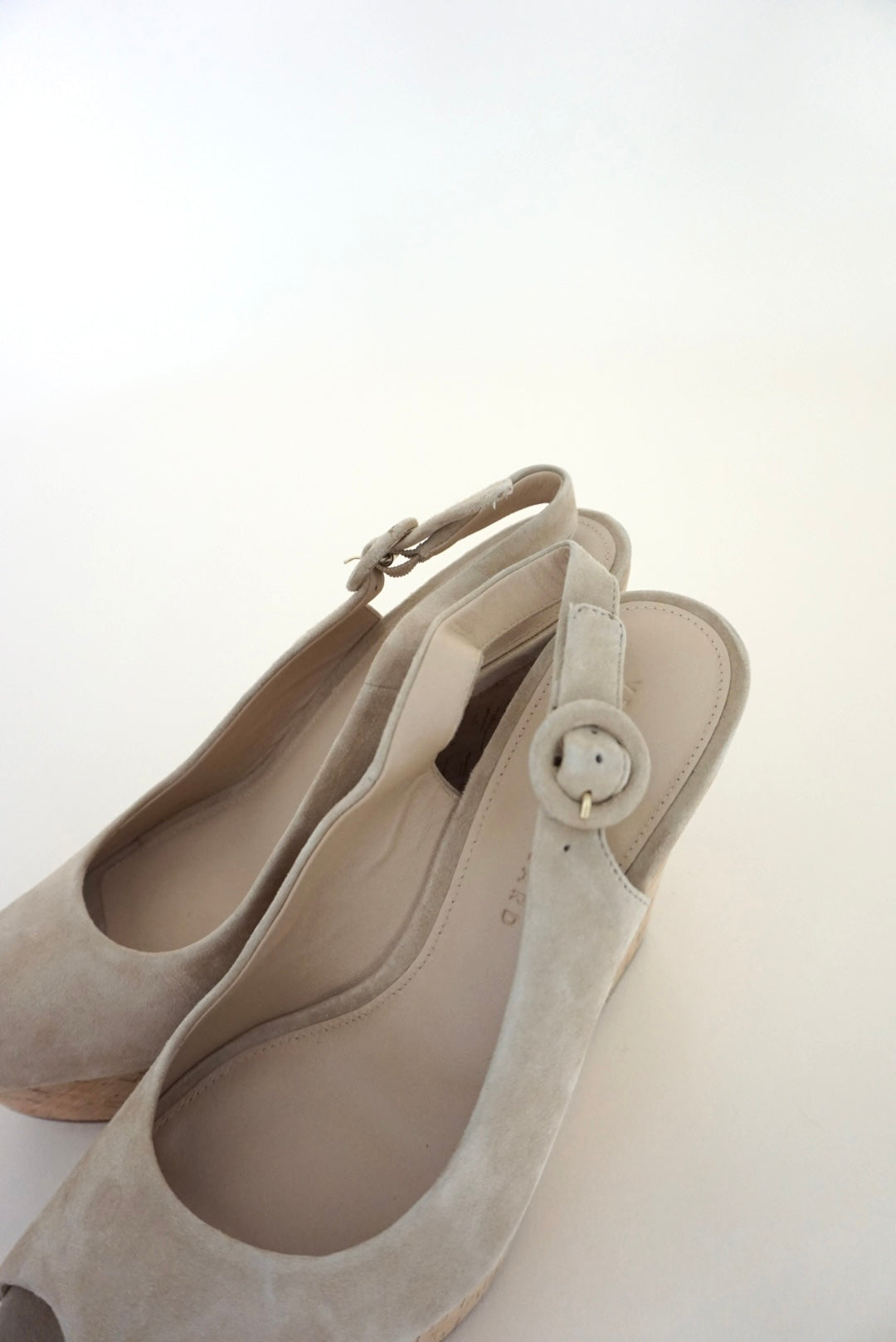 “Veronica Beard” Suede Peep Toe Slingback “Dali” NWOT Wedges - Size 8