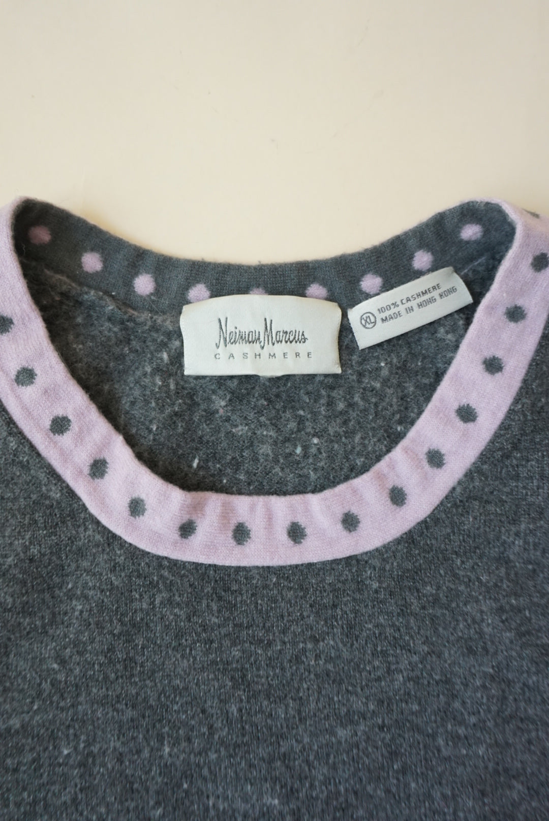 Neiman Marcus Cashmere Grey/Pink Vest Jumper