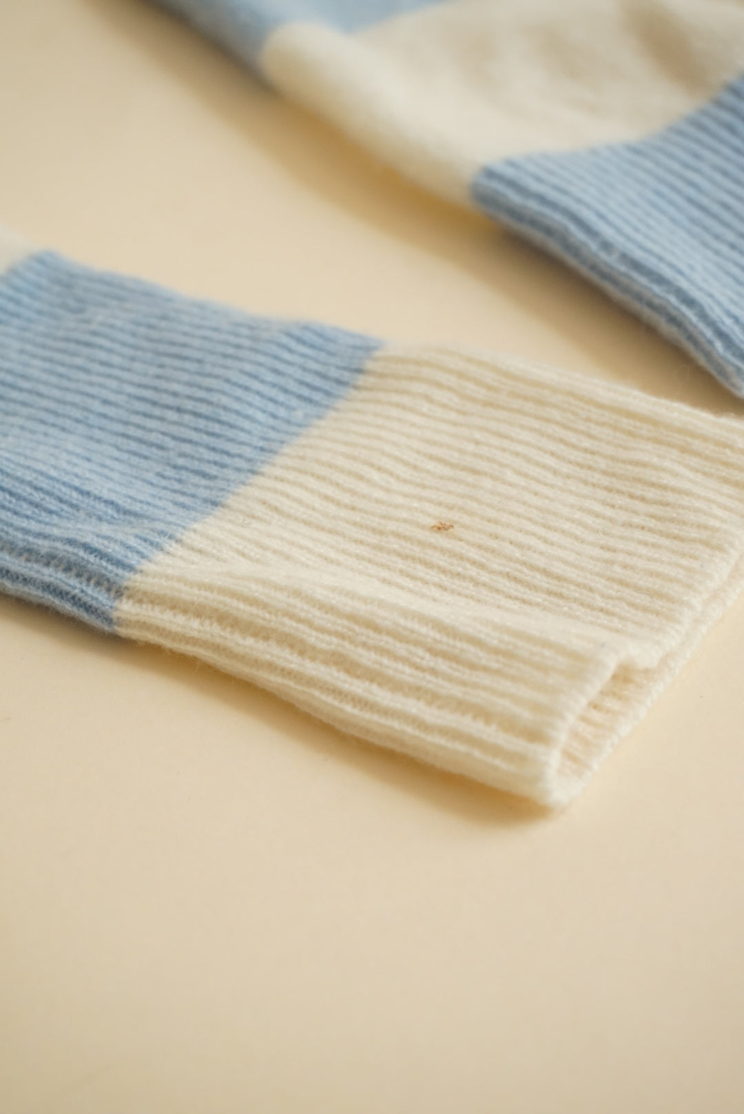 Intermix Cashmere Ivory & Baby Blue Crewneck Sweater - Size Petite