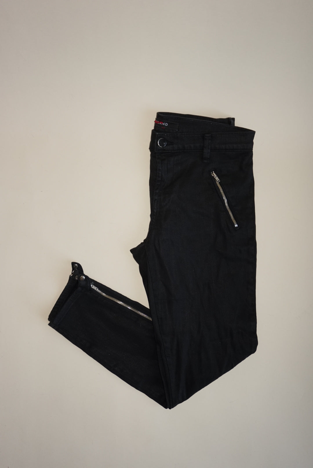 "J Brand" Black Stretch Zipper "Carey" - Size 28