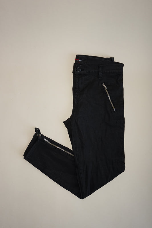 "J Brand" Black Stretch Zipper "Carey" - Size 28