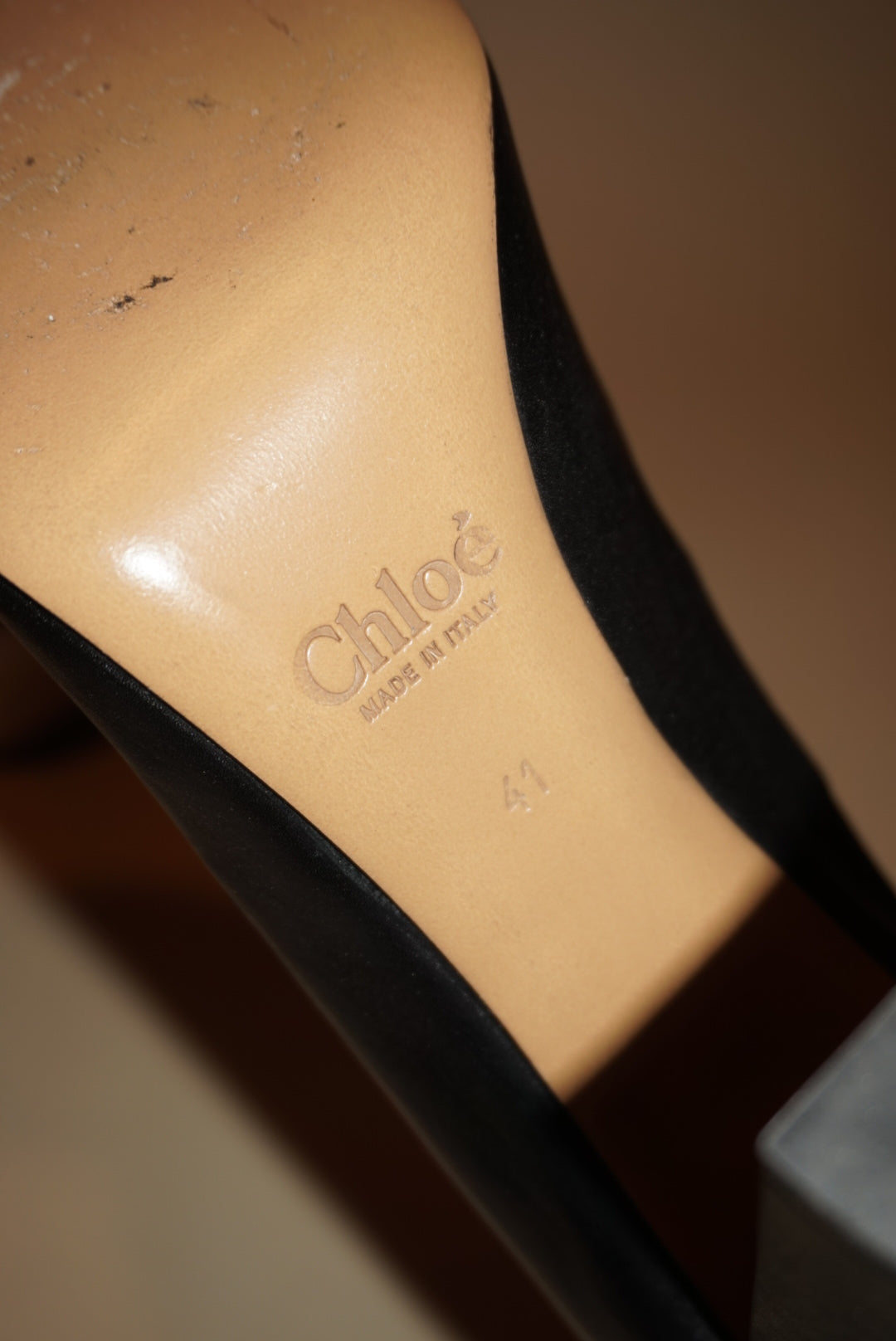 Chloe Black Leather/Suede Scalloped Trim Round Toe Pumps - Size 41