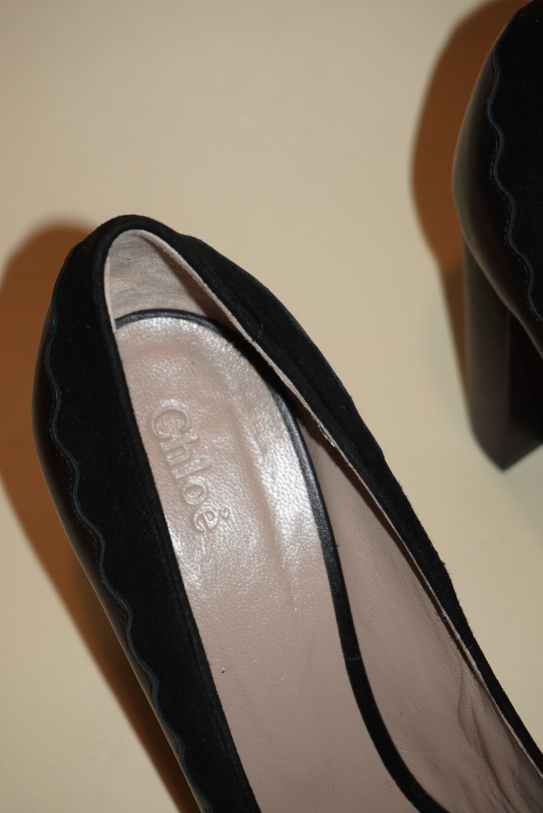 Chloe Black Leather/Suede Scalloped Trim Round Toe Pumps - Size 41