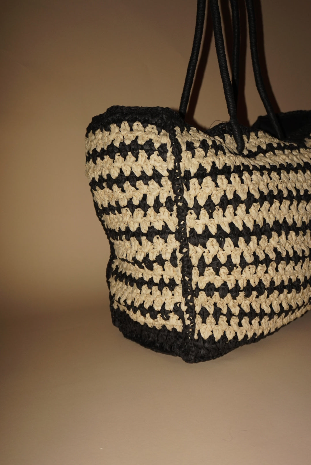 Abercrombie & Fitch Striped Resort Straw Packable Black/Tan Tote Bag