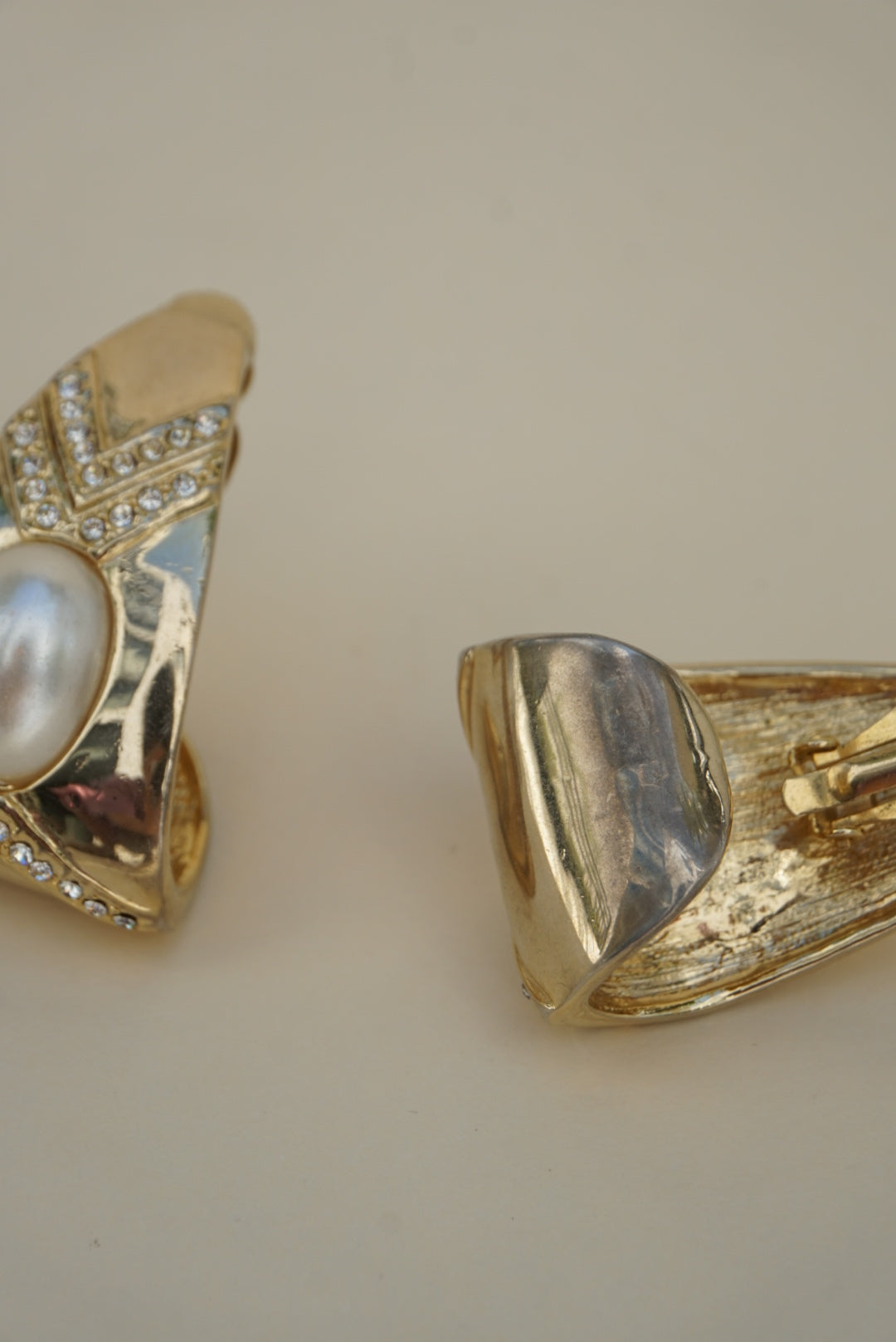 Vintage 80’s Door Knocker Faux Rhinestone & Pearl Clip On Earrings