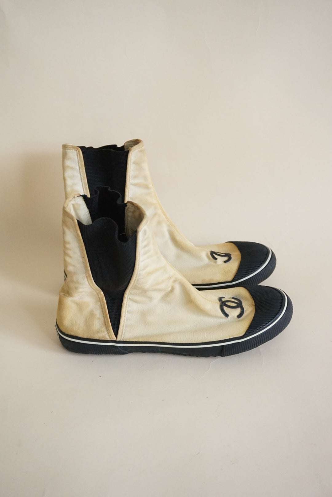Vintage Chanel Ivory Cotton / Black Rubber Ankle Booties - Size 39 AS IS