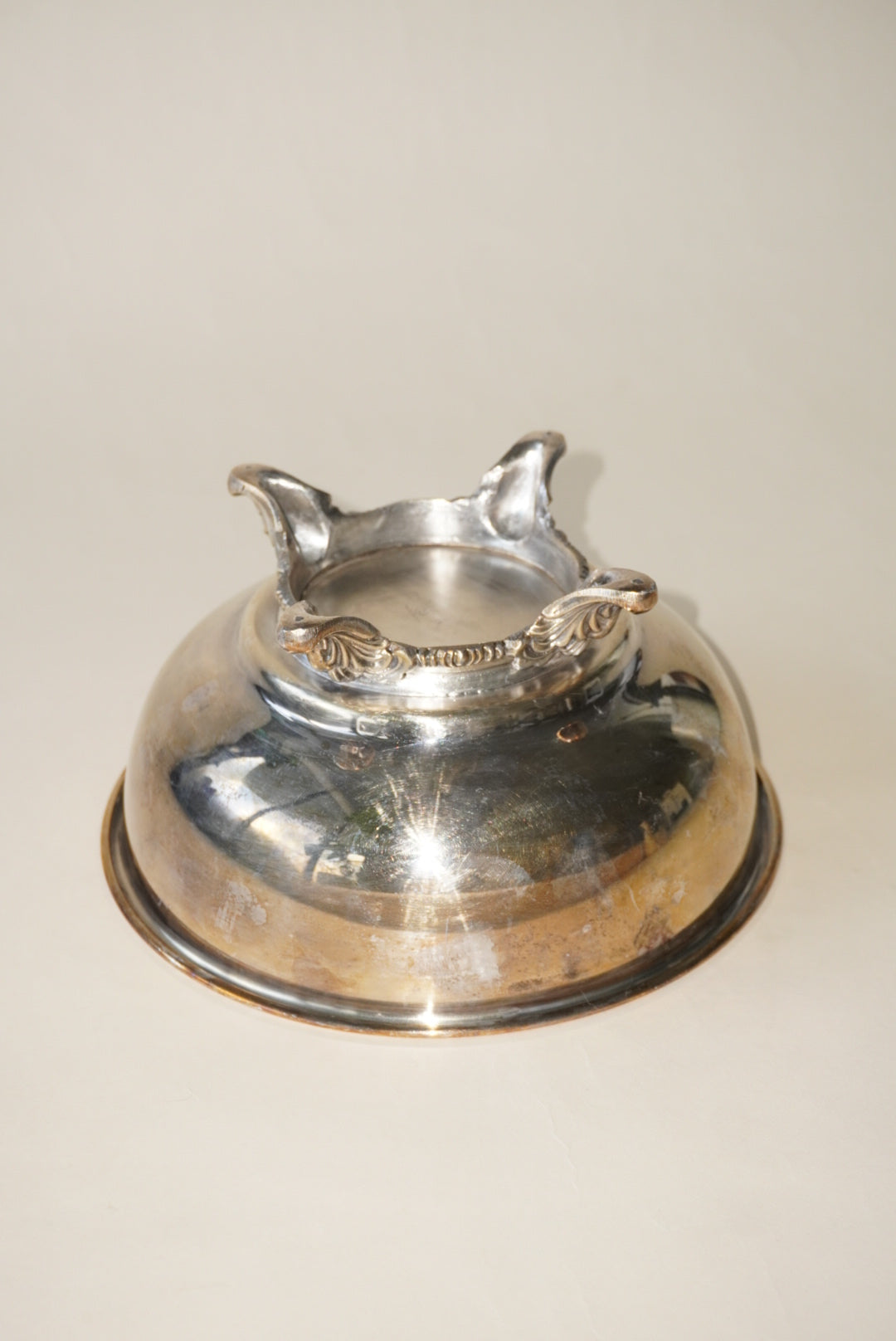 VTG English MFG Corp Silver Ornate 4 Foot Bowl (Unpolished)