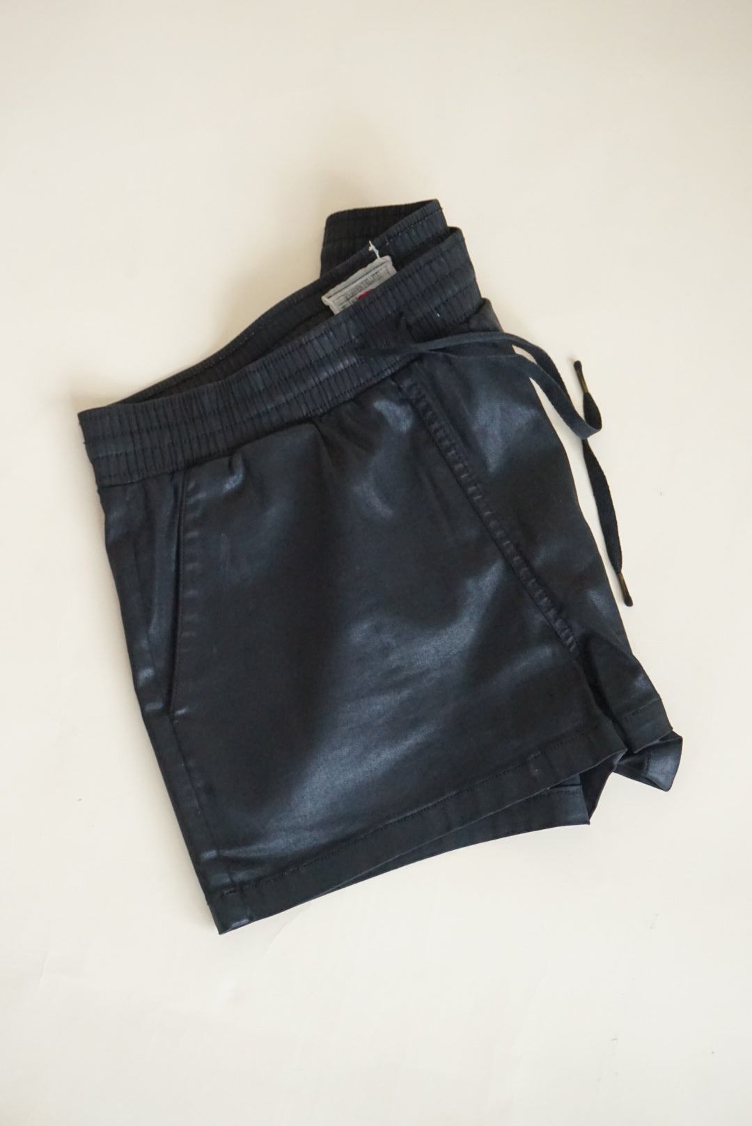 Current Elliot Black Waxed Drawstring Lounge Jogger Style Shorts - Size 1 / Small