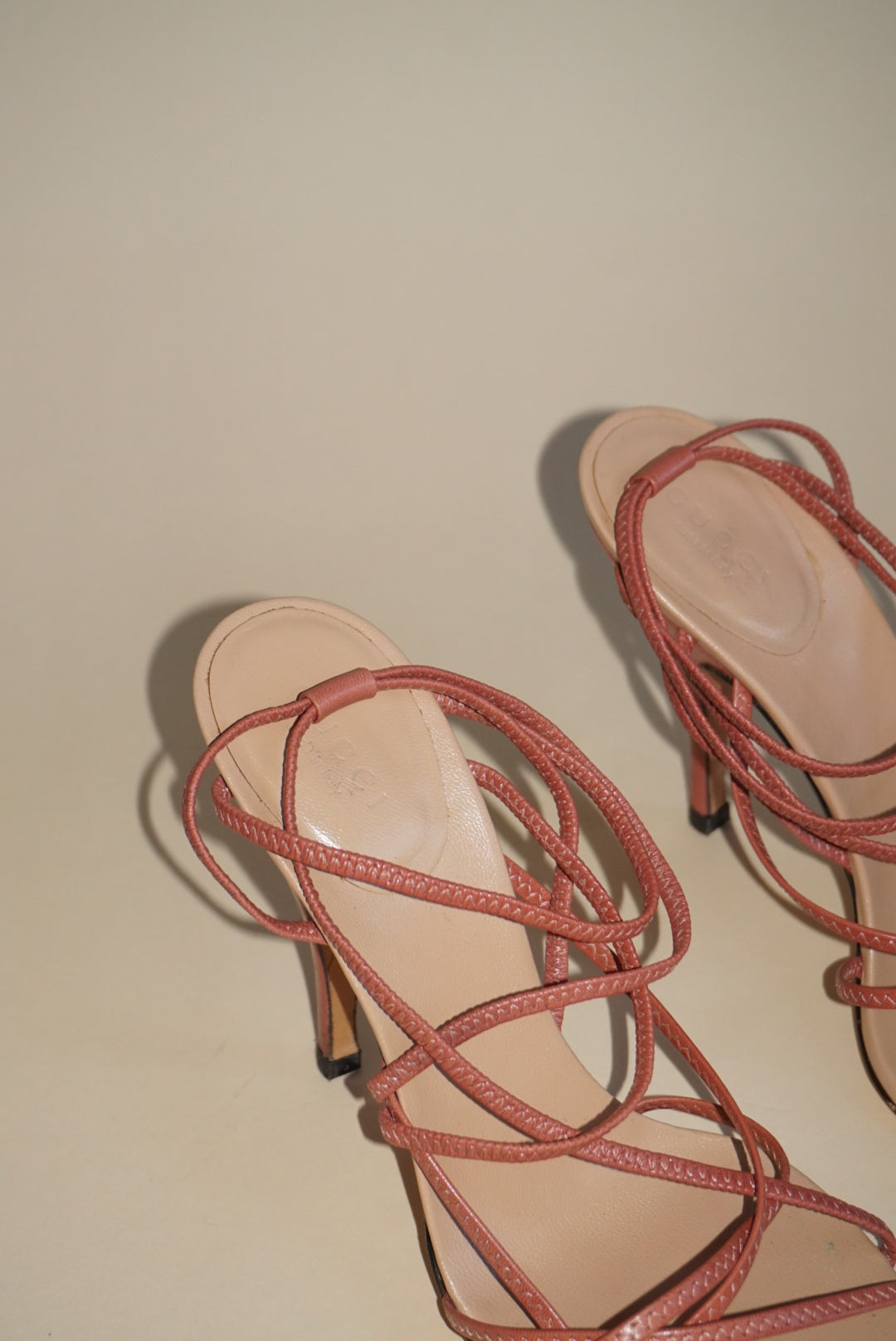 “Gucci” Pink Pointed Toe Strappy Sandal Heels - Size 7/7B