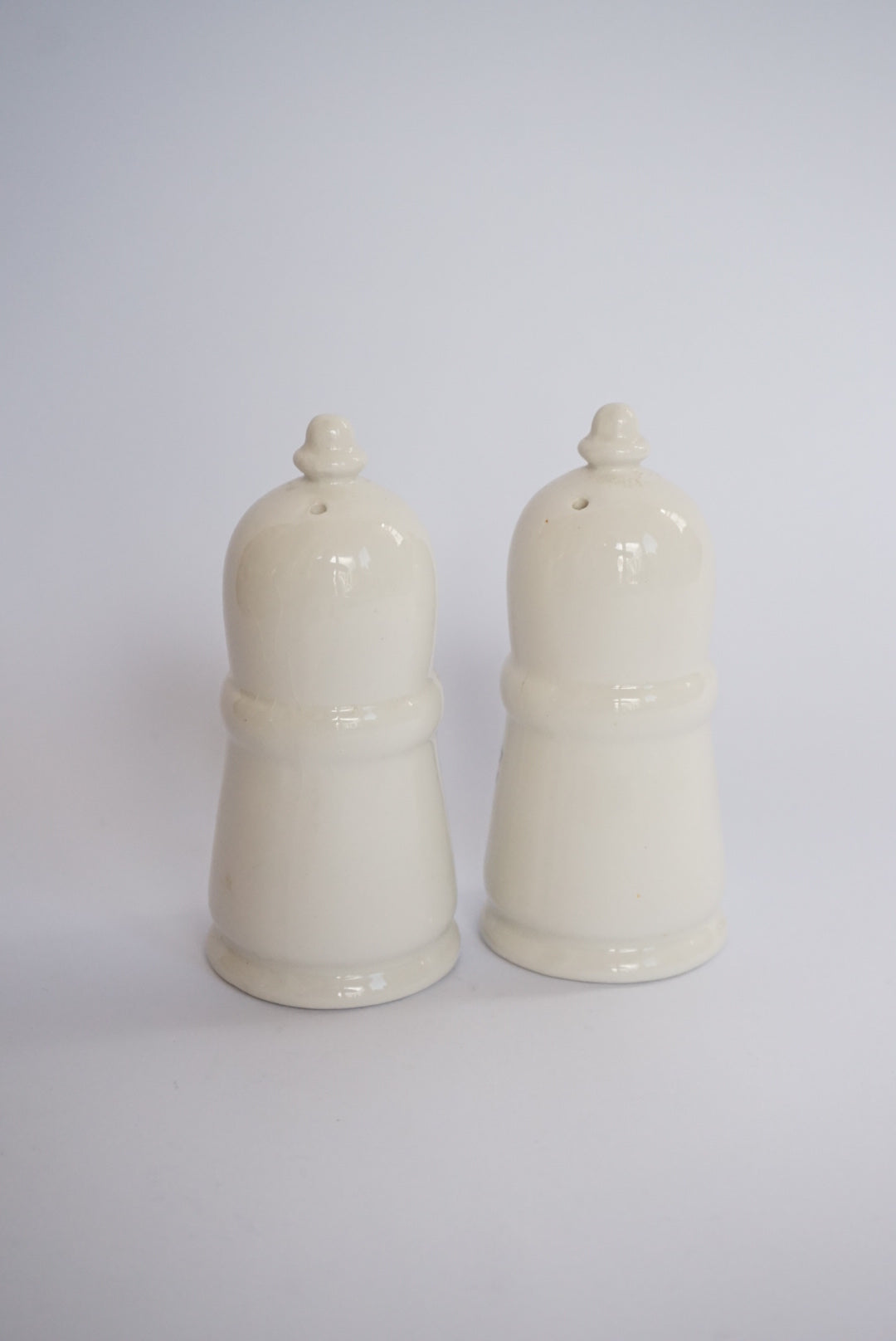 Vtg Howard Kaplan Sigma French Country Store Salt & Pepper Shaker Set