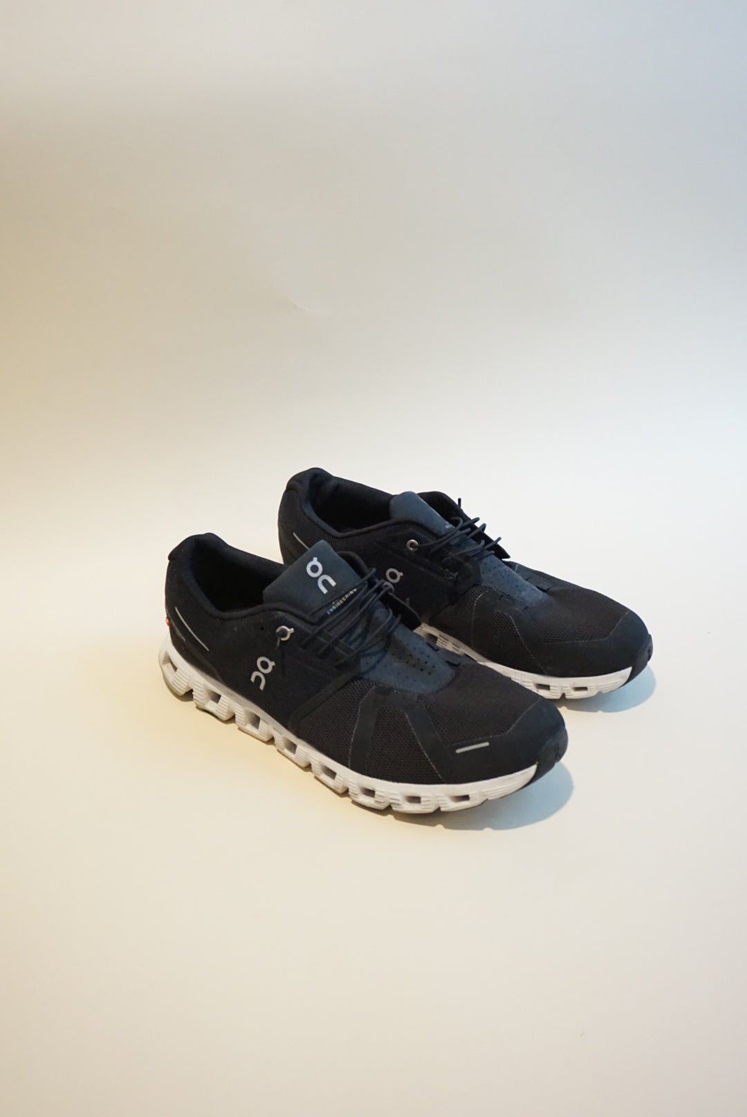 "On Cloud" 5 Running Shoes Mens Black Comfort Sneakers - Size 13