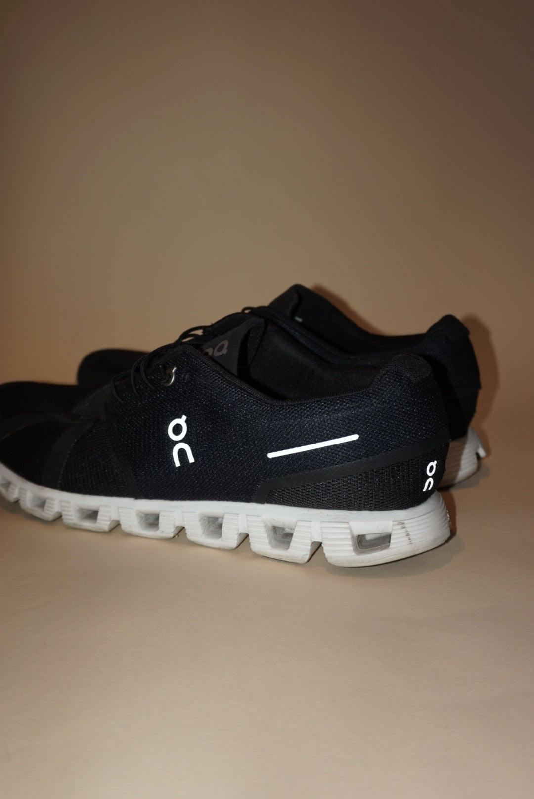 "On Cloud" 5 Running Shoes Mens Black Comfort Sneakers - Size 13