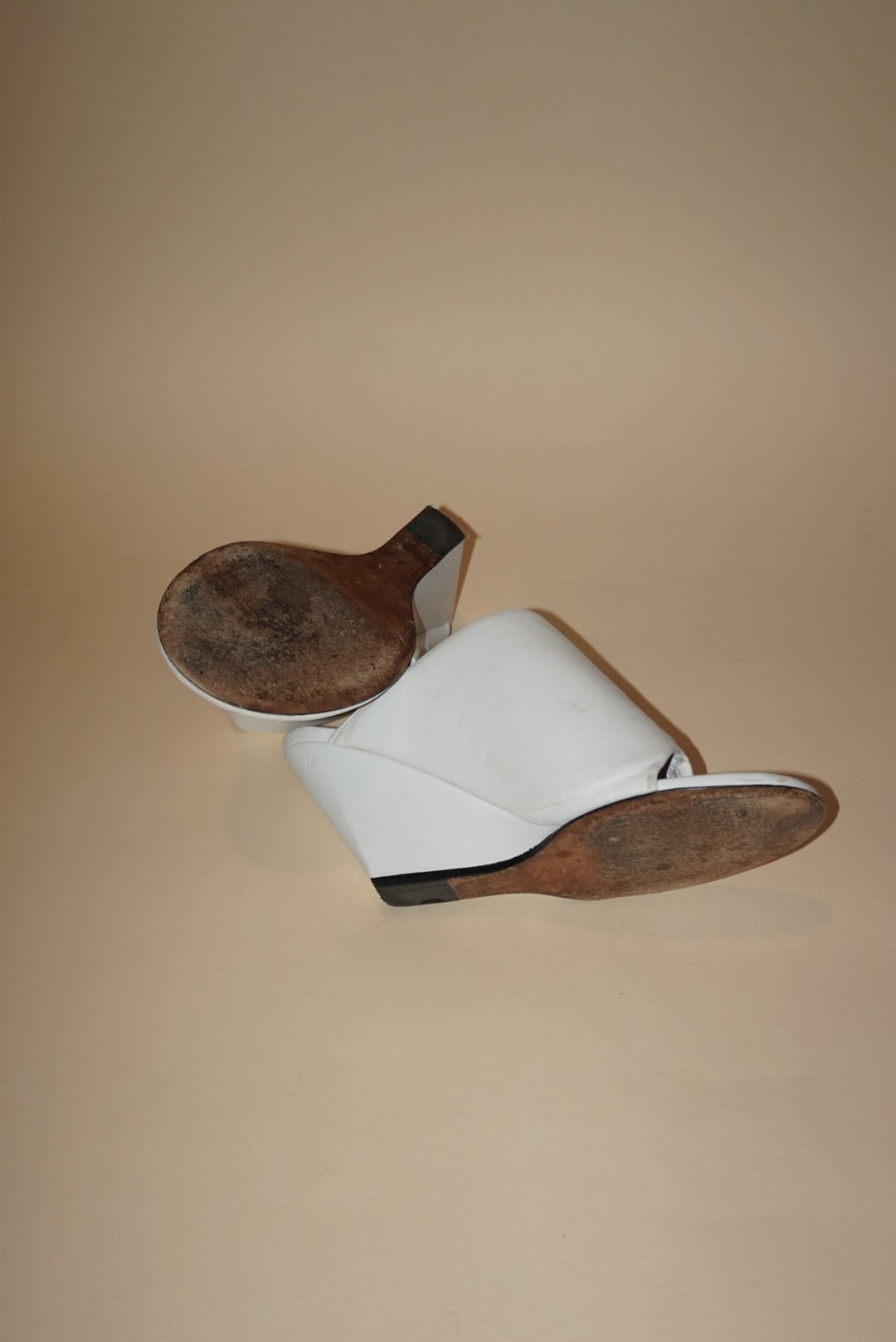 Proenza Schouler White Padded Leather Open Toe Thong Slant Mules - Size 39