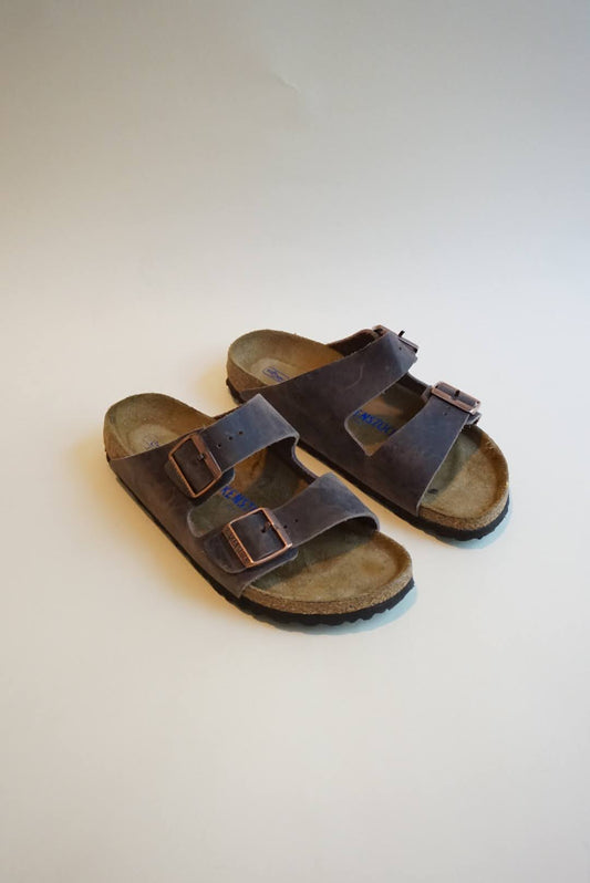 "Birkenstock" Arizona Brown Oiled Footbed Leather Slide Sandals - Size 39