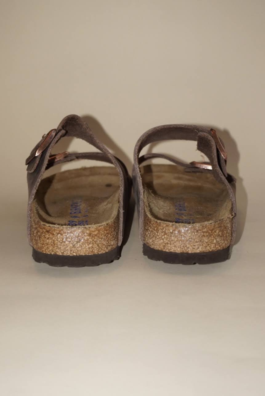 "Birkenstock" Arizona Brown Oiled Footbed Leather Slide Sandals - Size 39