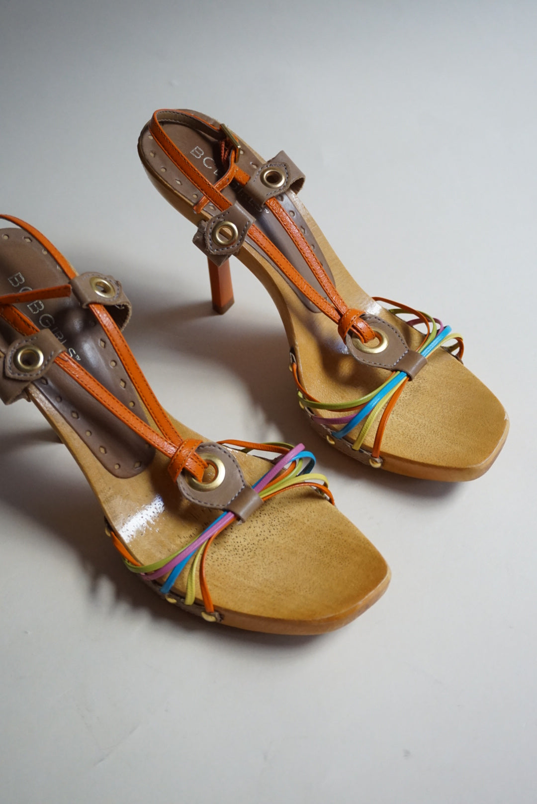 "BCBG Girls" Y2K Multicolor wooden Strappy Heels - Size 7