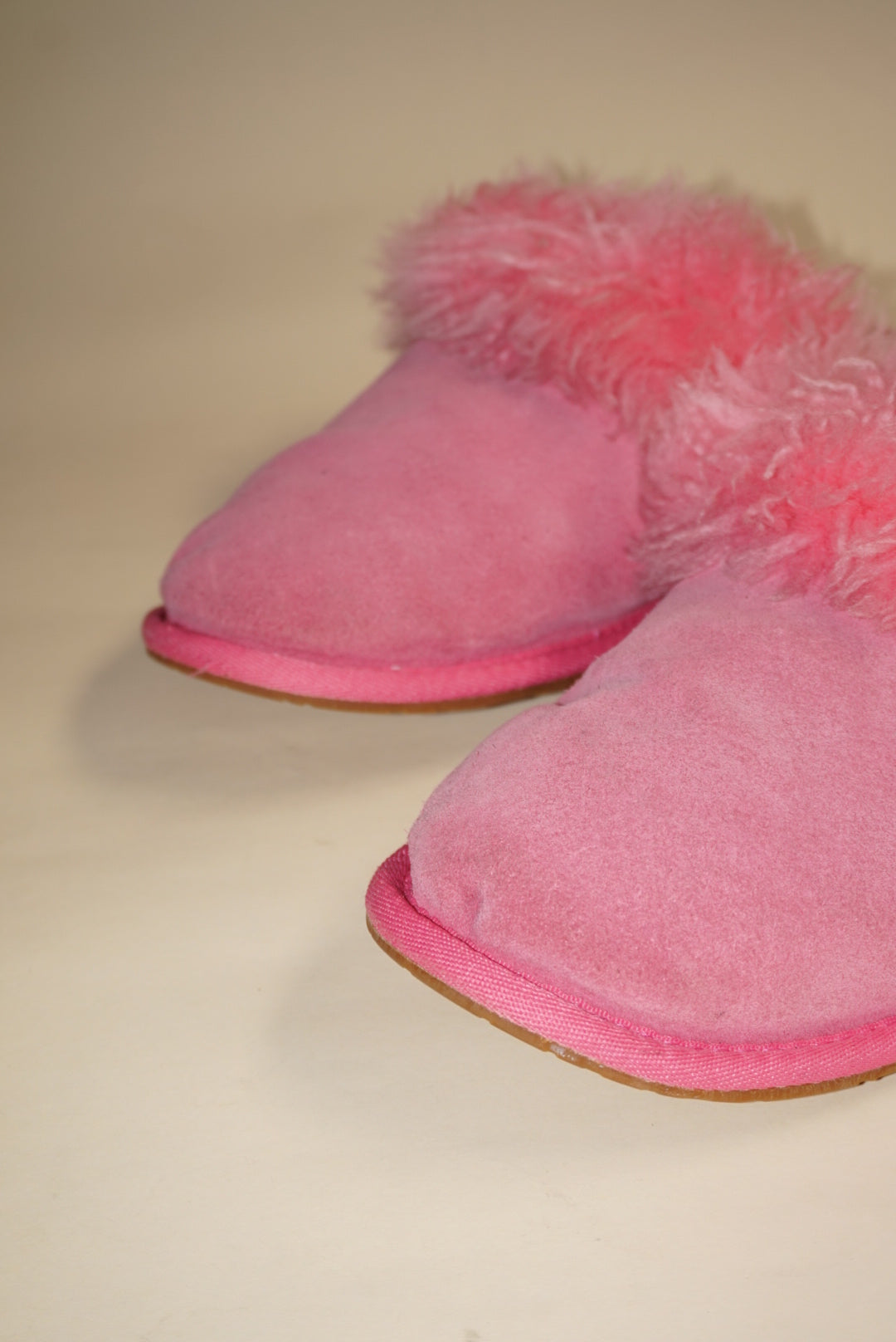"Ugg Australia" Pink Scuffette Sis Mule Slipper - Size 9