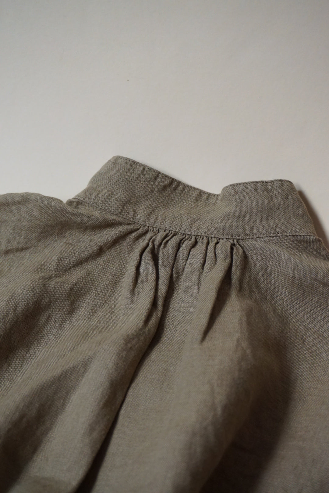 "Ayr" Irish Linen "The Bloom" Button Down Mandarin Collar Blouse - Size XS