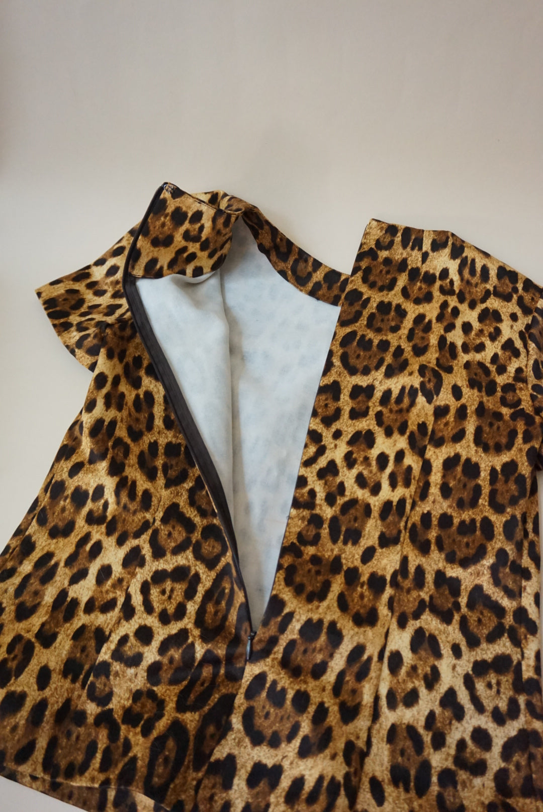 Michael Kors Collection Made in Italy Leopard Cheetah Print Blouse - Size 6