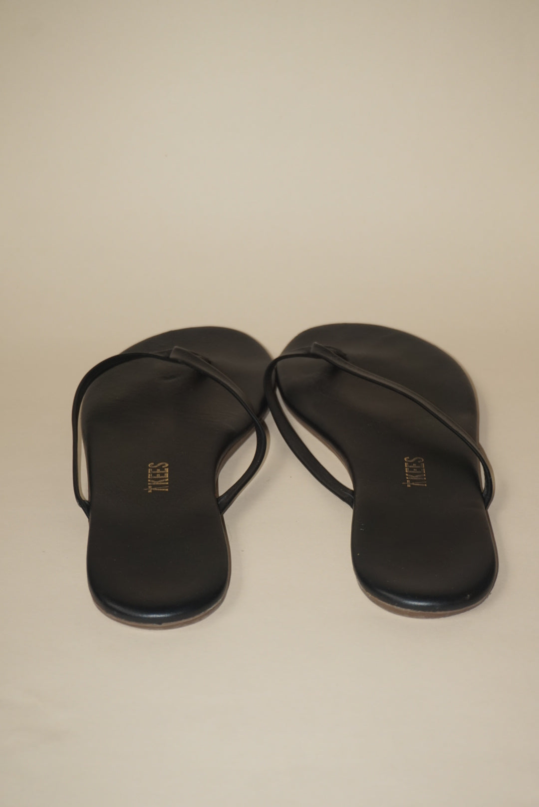 Tkees Lily Liners Black Round Toe Slip Flip Sandals - Size 7