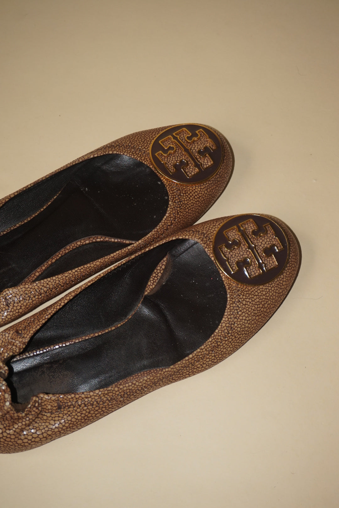 Tory Burch "Reva" Coconut Brown Stingray Leather Ballet Flat - Size 6