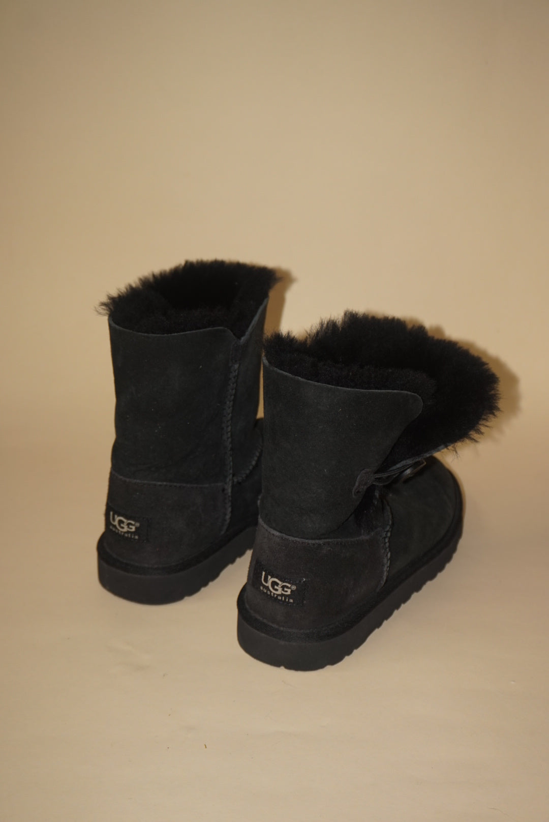 Ugg Girls Bailey Button II Boots - Size 3