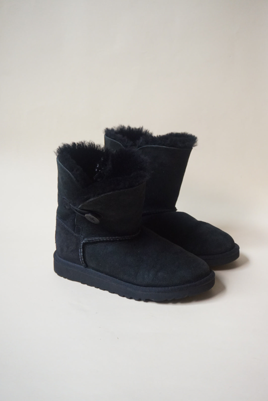 Ugg Girls Bailey Button II Boots - Size 3