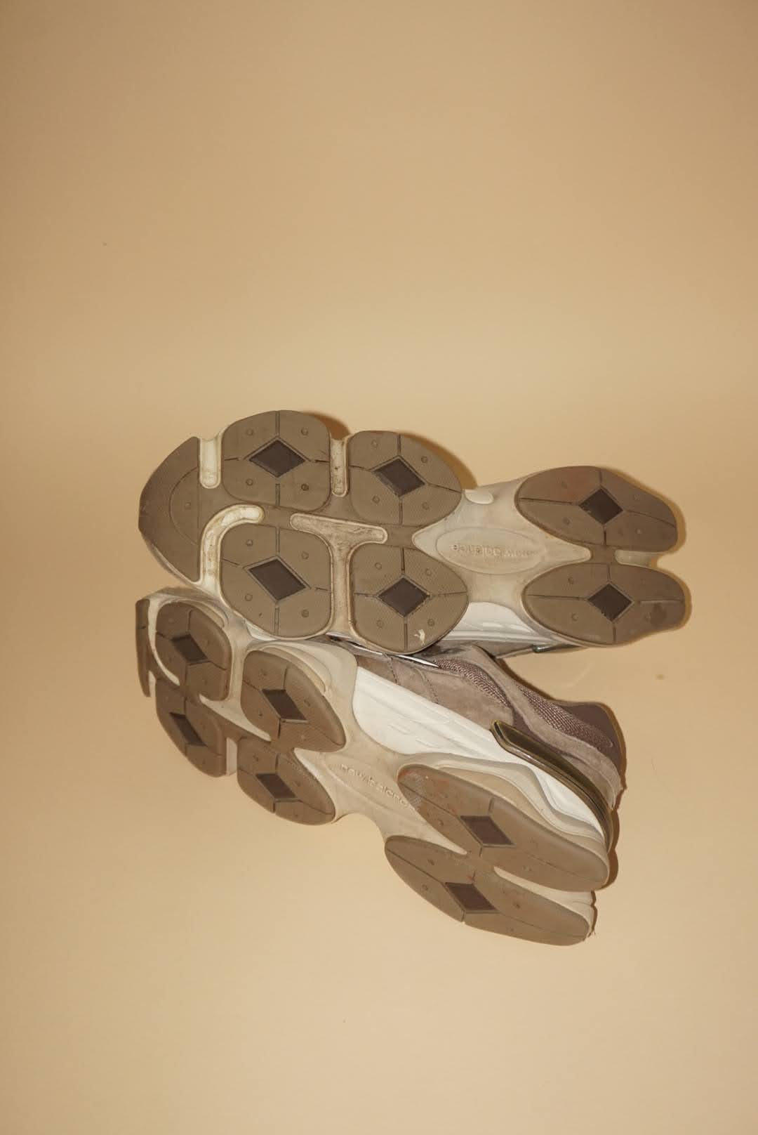 New Balance Mushroom Men's 9060 - Size 11