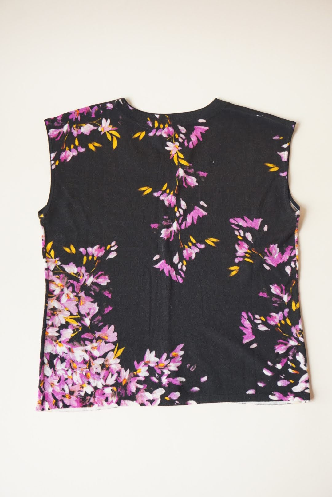 Escada Floral Sleeveless Wool Knit Tank Blouse - Size Medium