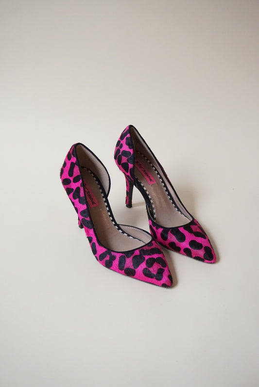 Betsey Johnson Contro Pink Leopard Pony Hair Pumps - Size 8.5