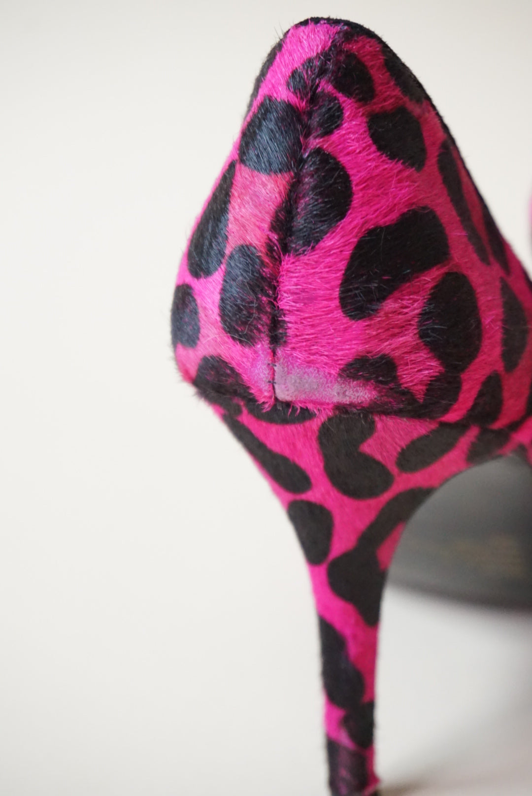 Betsey Johnson Contro Pink Leopard Pony Hair Pumps - Size 8.5