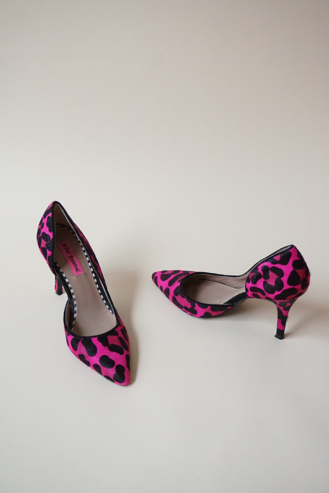 Betsey Johnson Contro Pink Leopard Pony Hair Pumps - Size 8.5