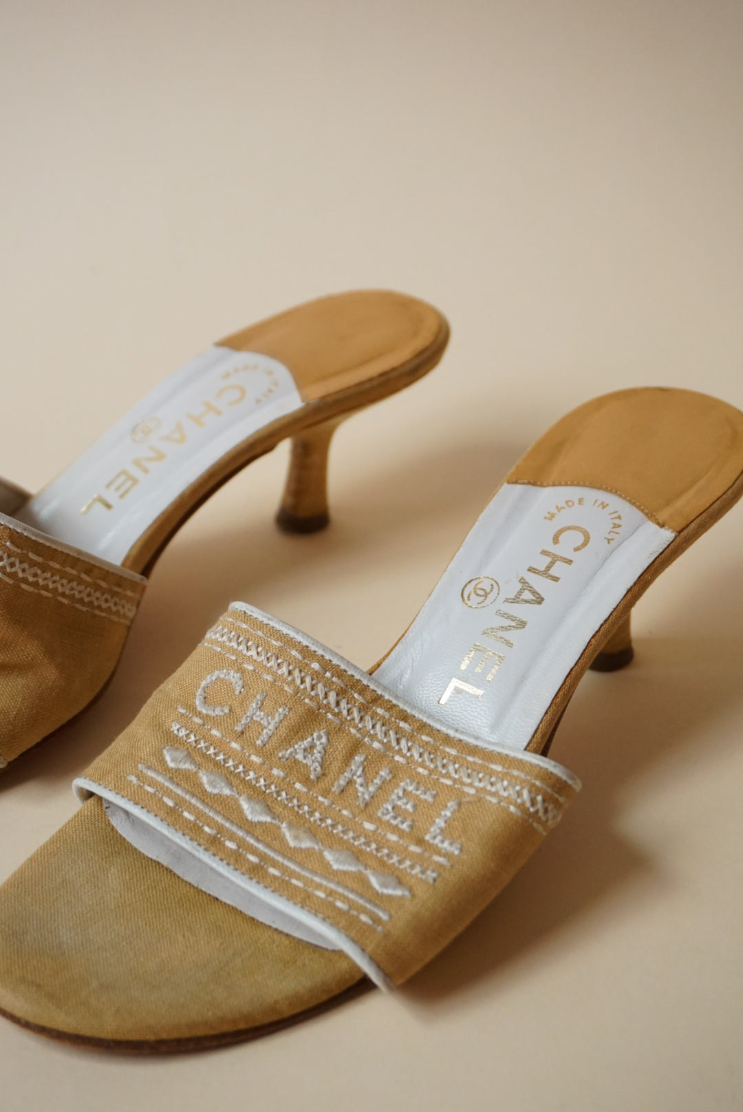 Chanel Vintage Linen Beige Logo Embroidered Heel Slide - Size 37