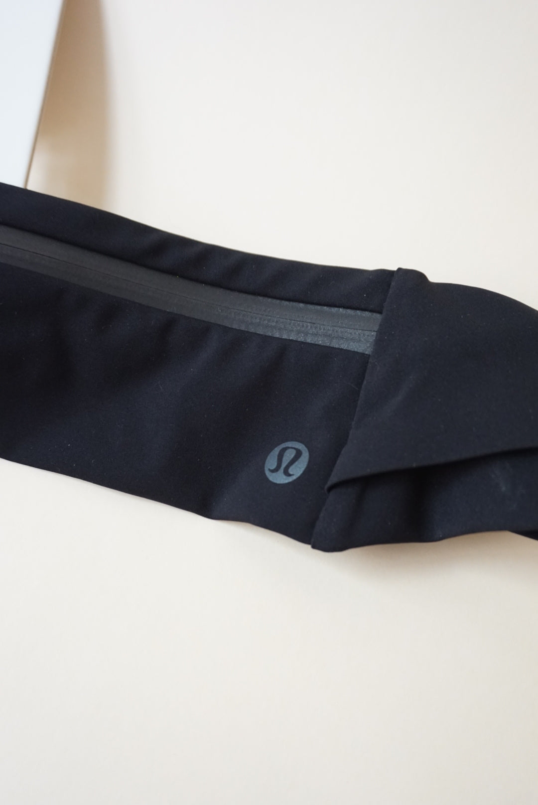 Lululemon Black Fast and Free Run Belt NWT - Size XS/S