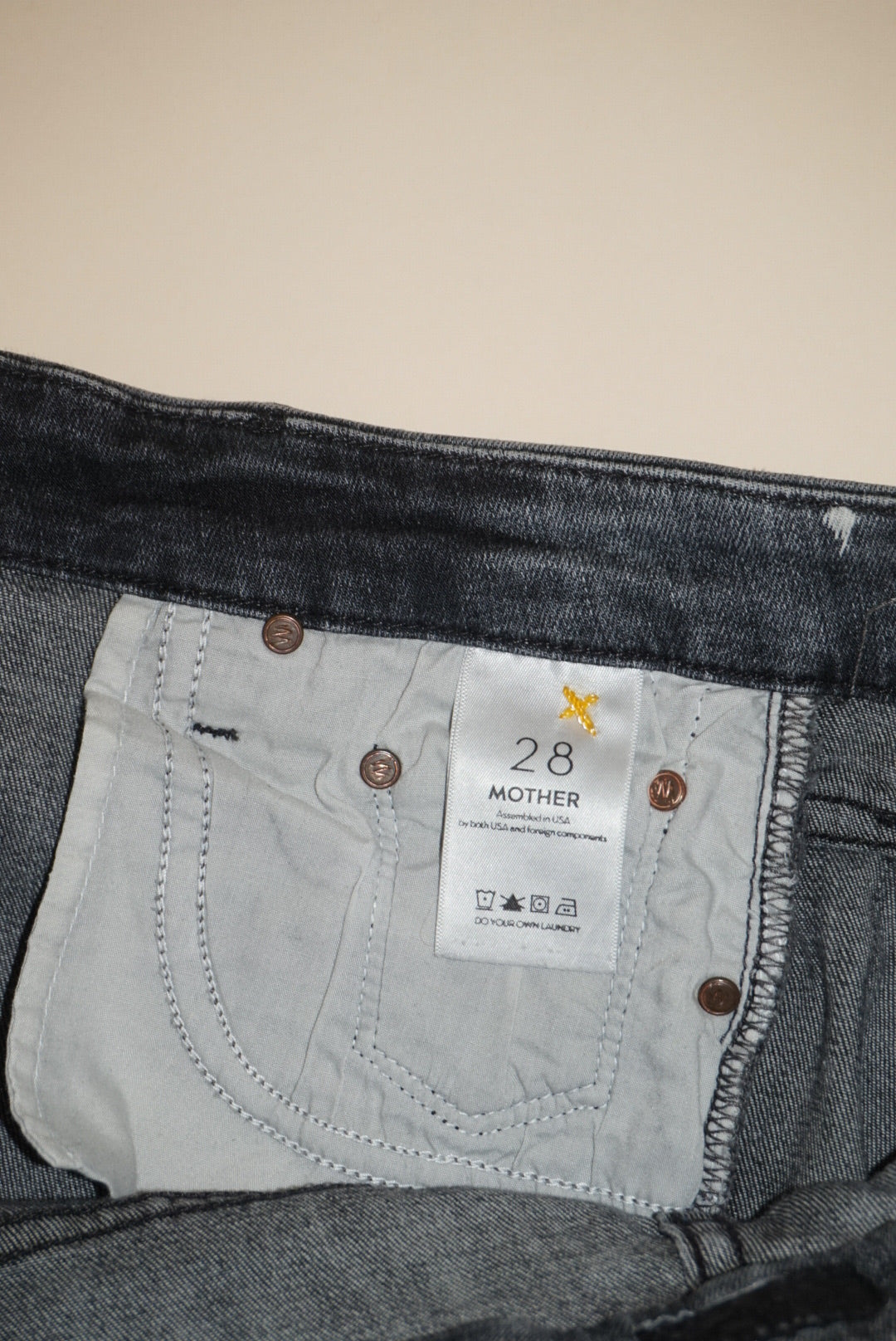 Mother Grey Jeans "The Looker" - Size 28