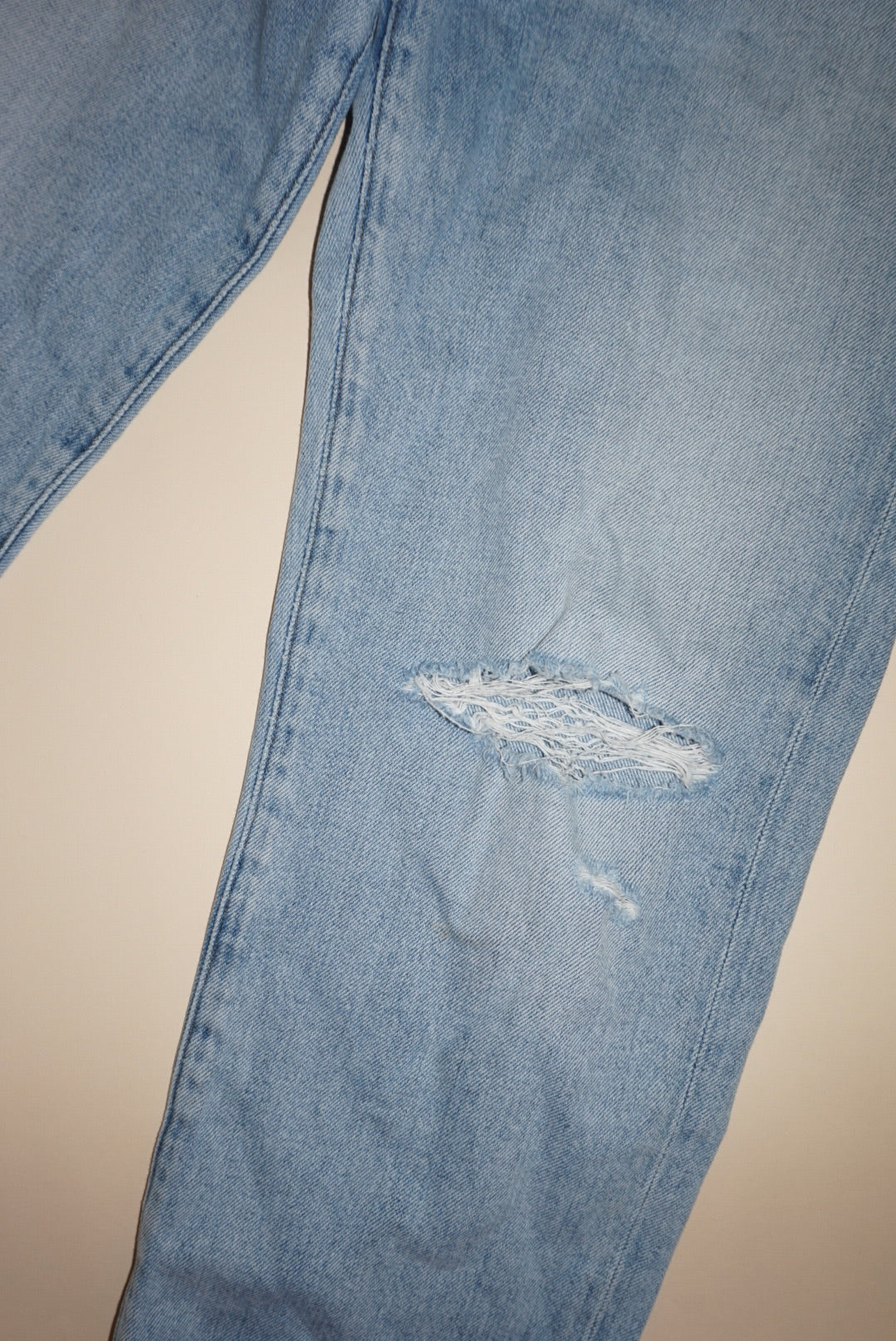 “Citizens of Humanity” Light Wash "Mckenzie" Jeans - Size 27
