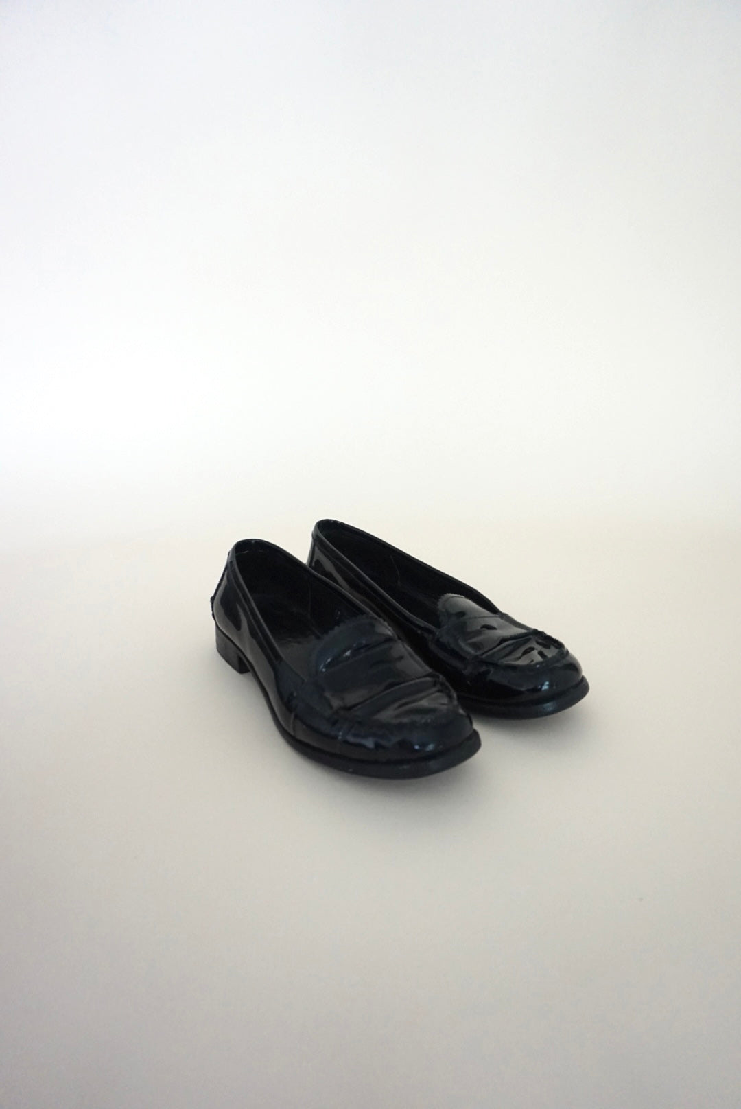 “Prada” Black Patent Leather Penny Loafers 90's - Size 37.5