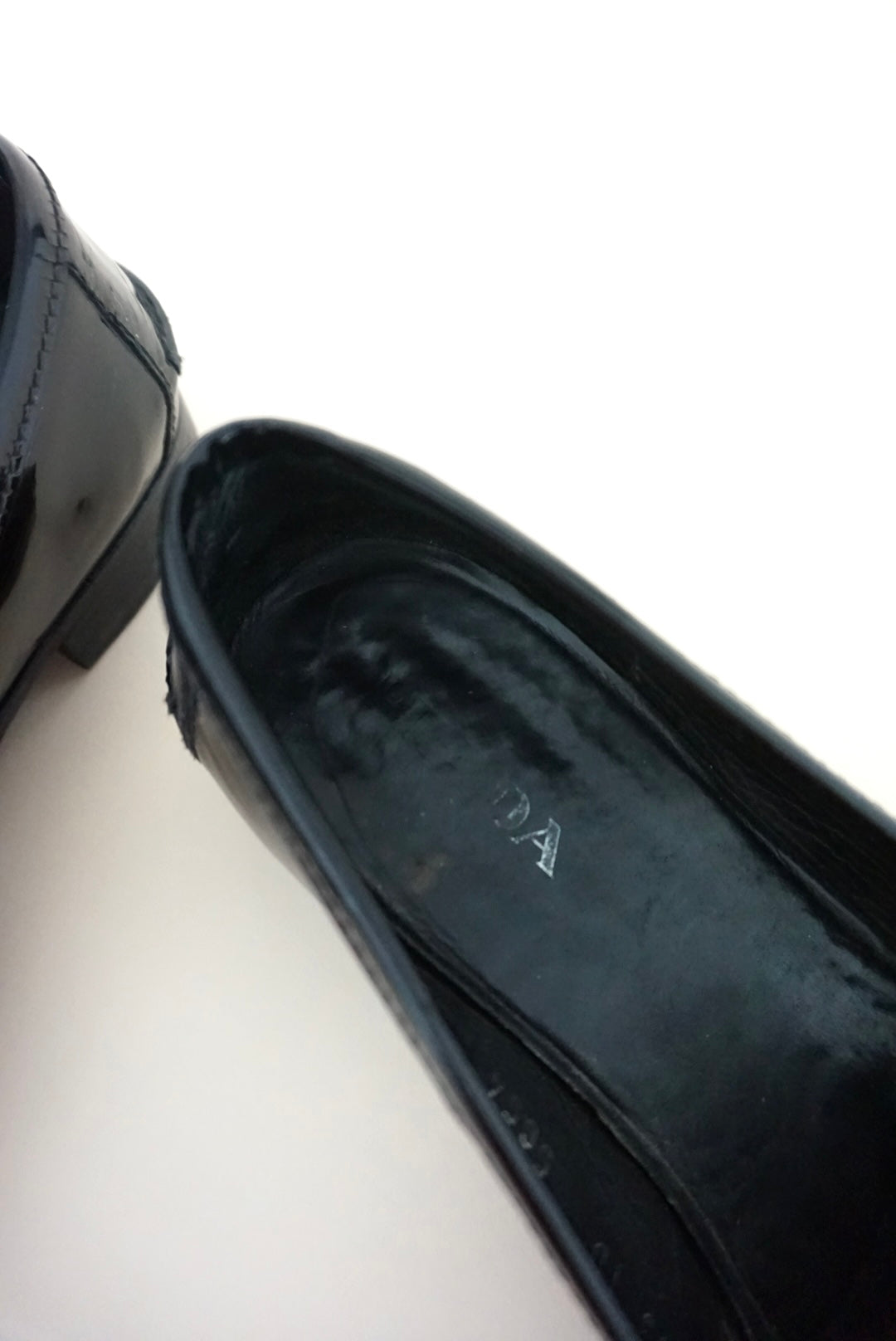 “Prada” Black Patent Leather Penny Loafers 90's - Size 37.5