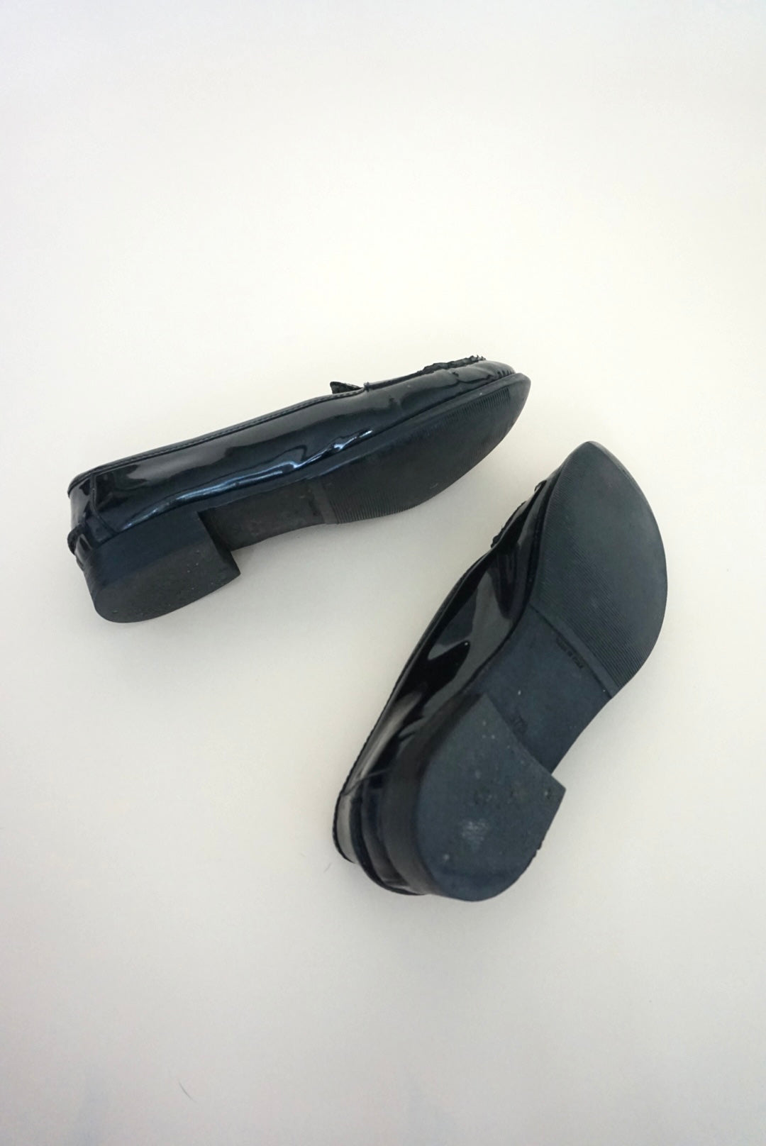 “Prada” Black Patent Leather Penny Loafers 90's - Size 37.5