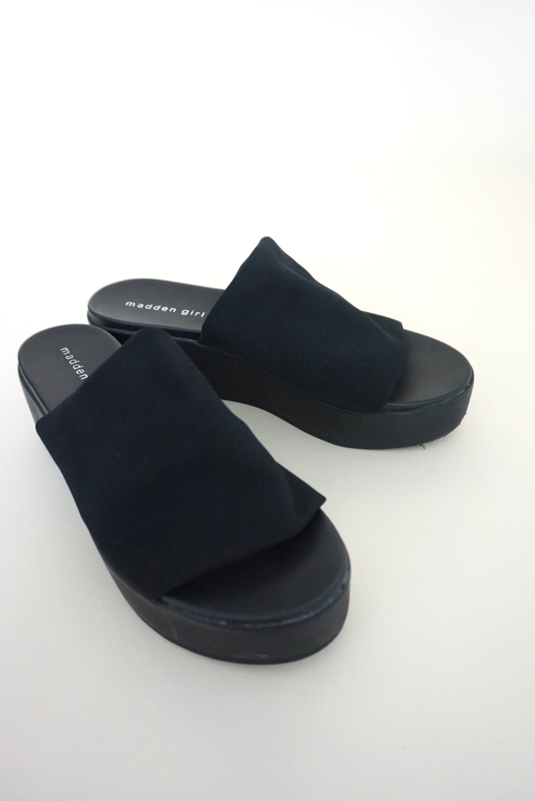 “Steve Madden” Madden Girl “Shelbie” Y2K Platform Black Sandals - Size 9